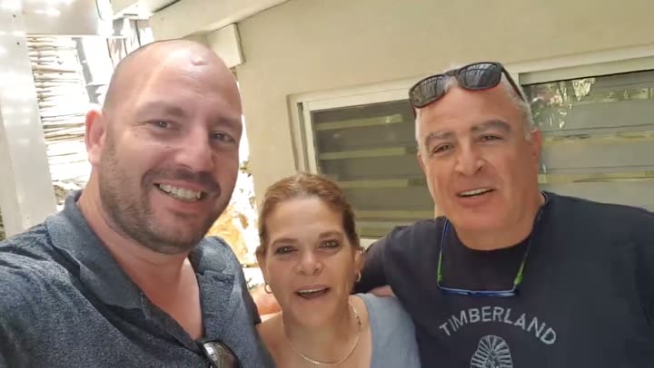 רגע מהשטח עם לקוחות — סרטון מלקוחות Usmart